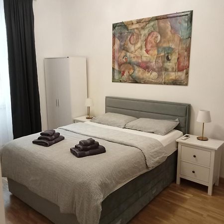 Fenix Rooms Trieste Exterior photo